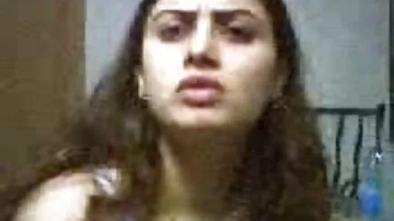 bu kız 12 inç turkce altyazili brazzers porno getiriyor