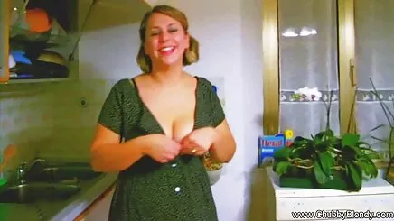 SİYAH VE BEYAZ. KÜÇÜK türkce alt yazılı porno sex MAKAS