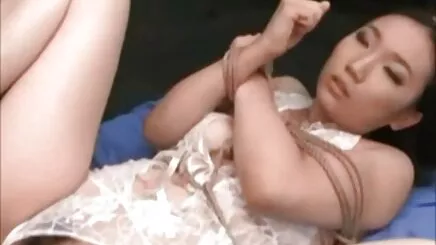 Boğazıyla yattı. alt yazılı porno sinema