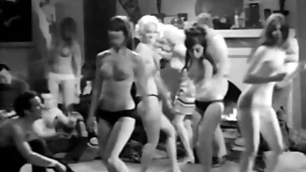 Pazartesi günü hayatta olumsuzluk ile röportaj (yarım,) altyazılı zenci porno