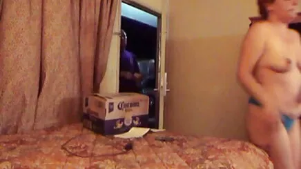 Kendi kendine altyazili sert sikis çekim ve fisting