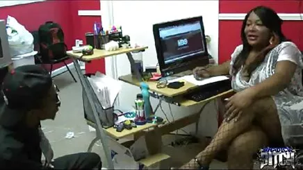 Lezzetli hdx altyazi porno sarışın