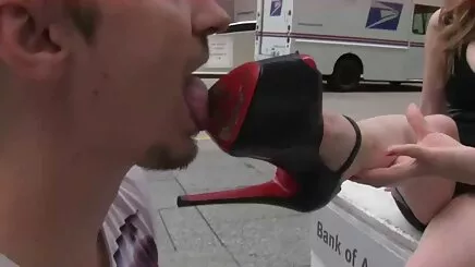 Karısı eğlenmek için porno izle turkçe altyazili uyanır